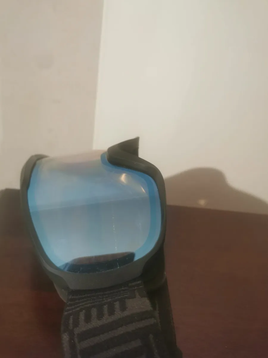 Swimming goggles - Image 1