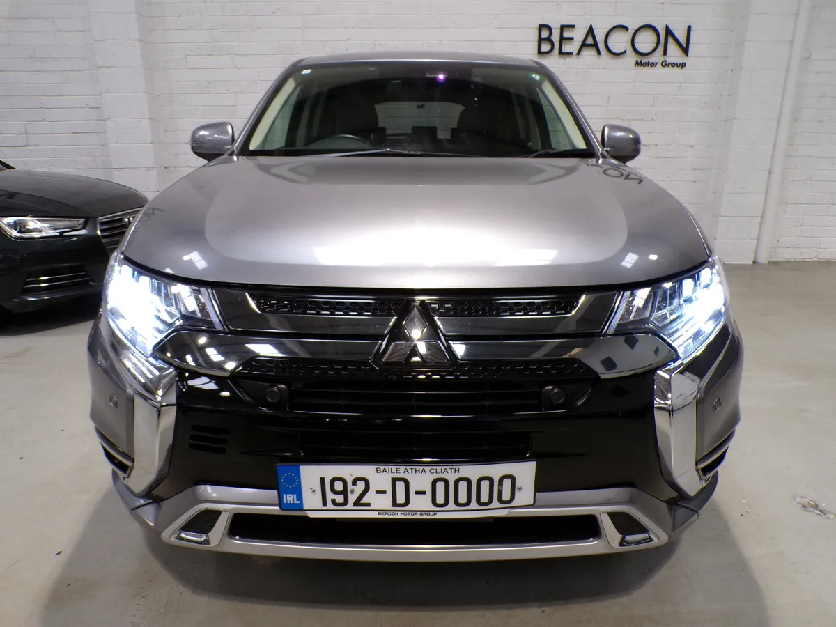 *45,000 MILES*2.4 AUTO HYBRID PLUG-IN*4X4*MITSUBIS - Image 3
