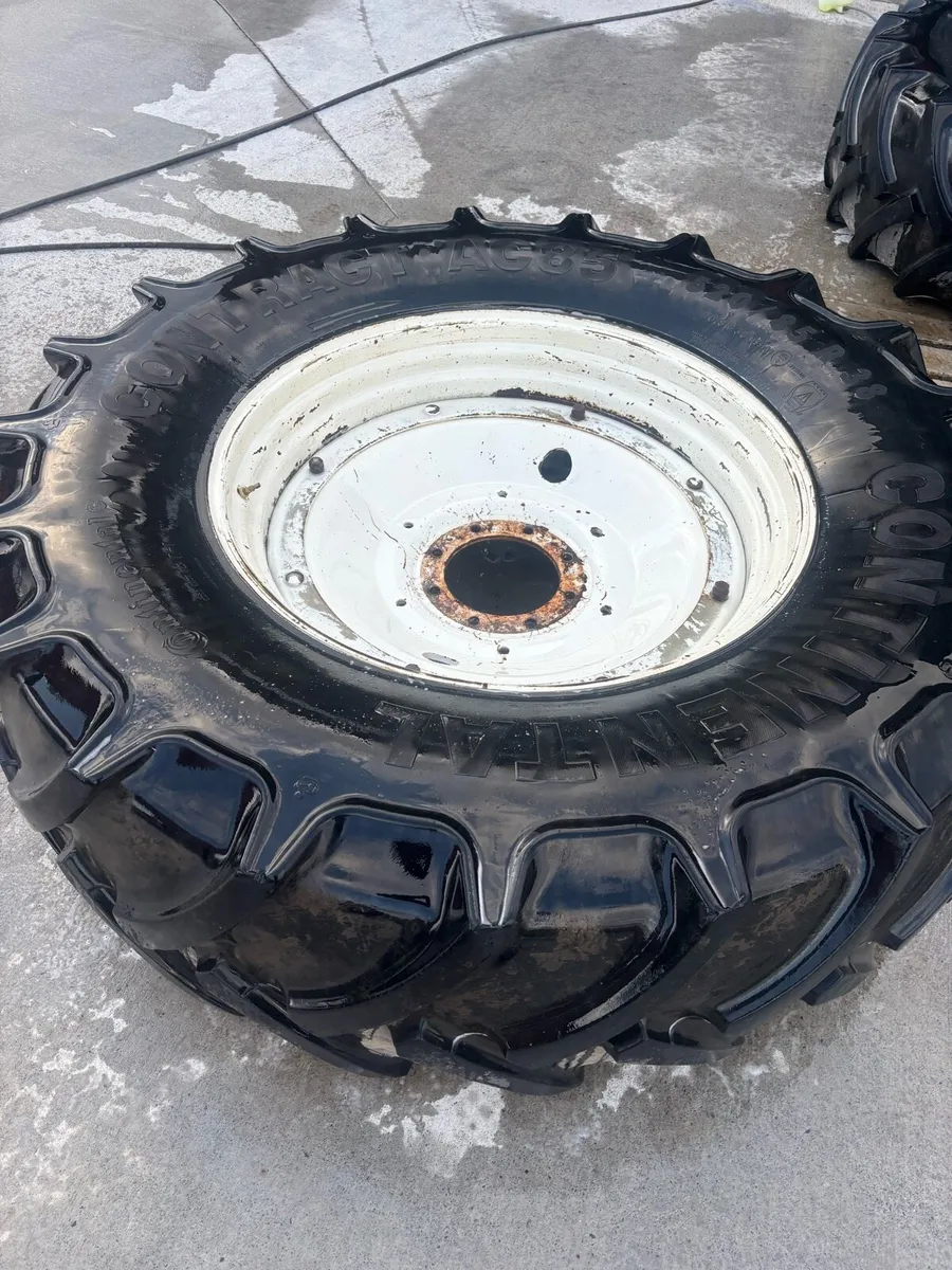 Newholland rims and tyres tm155 - Image 3