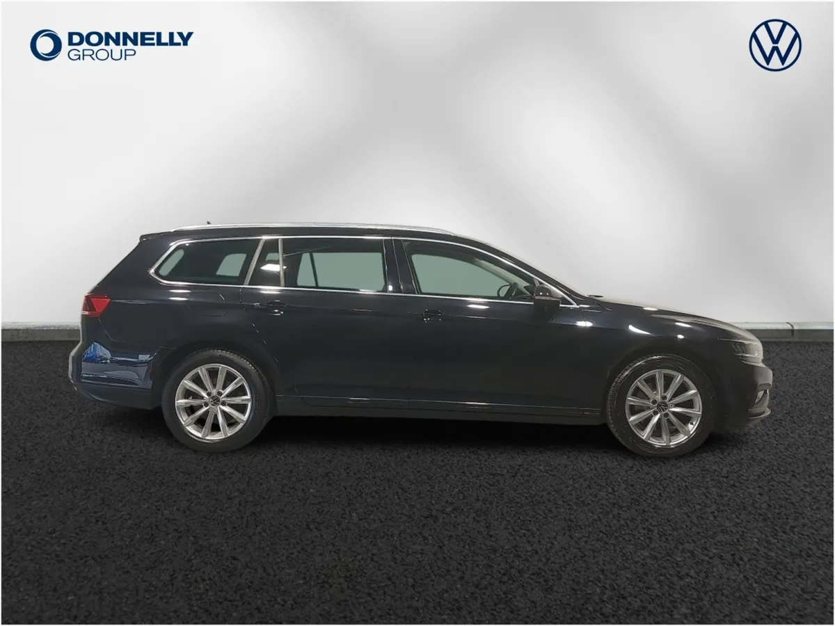 Volkswagen Passat Diesel Estate SEL - Image 4