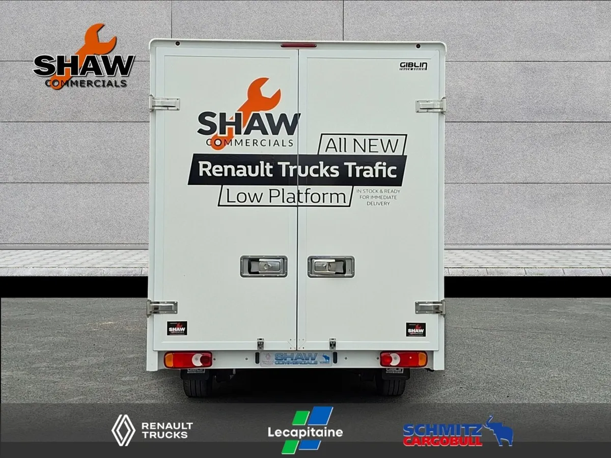 New Trafic 170BHP Low Platform - Image 4