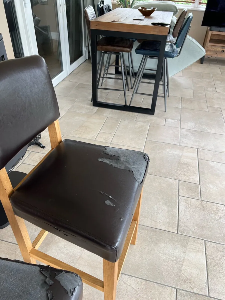 Bar stools - Image 1