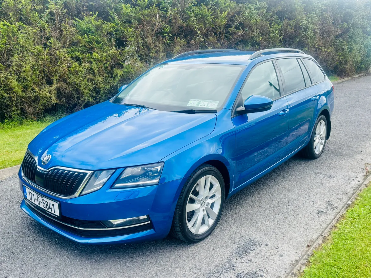 2017 SKODA OCTAVIA ESTATE AUTOMATIC - Image 4