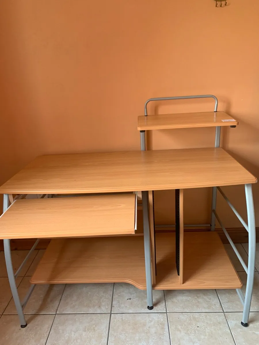 Desk - Image 3