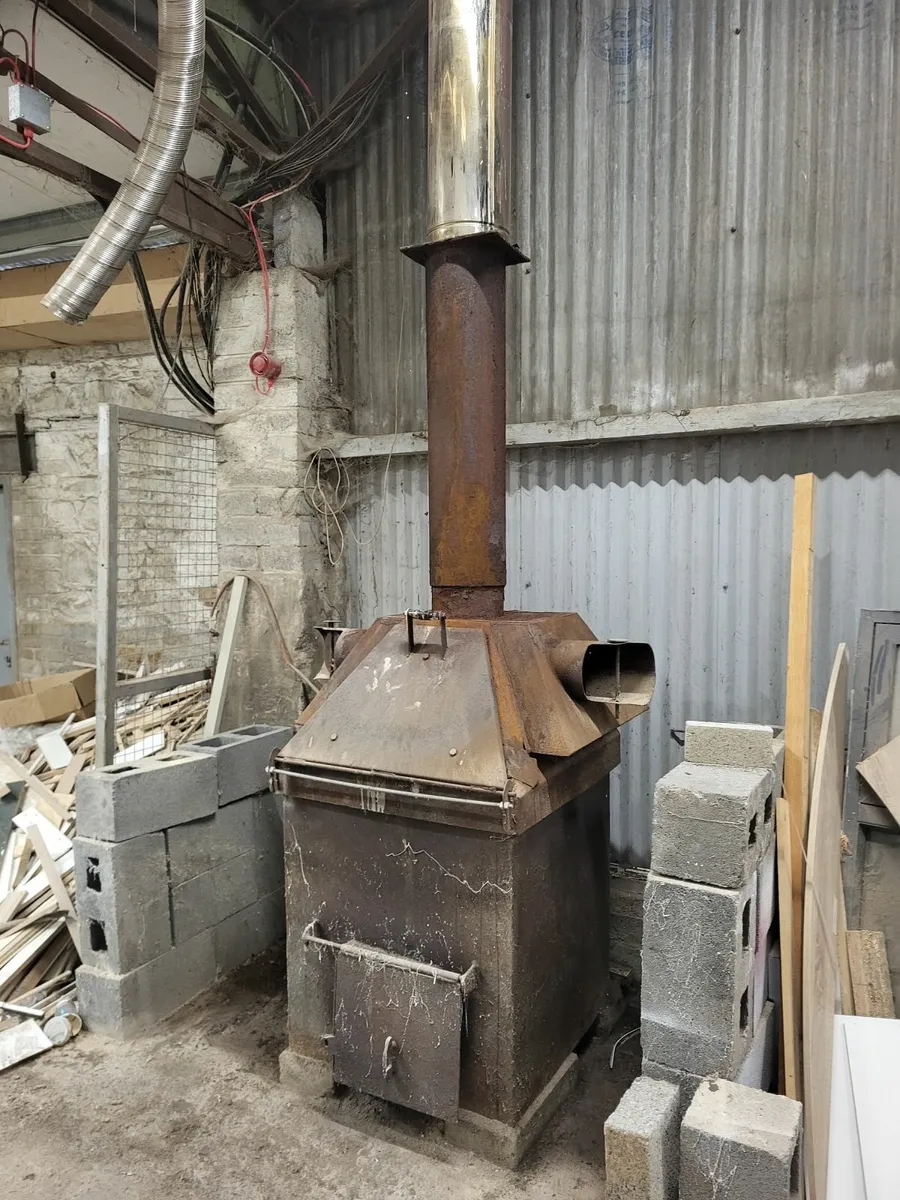 Workshop stove - Image 1
