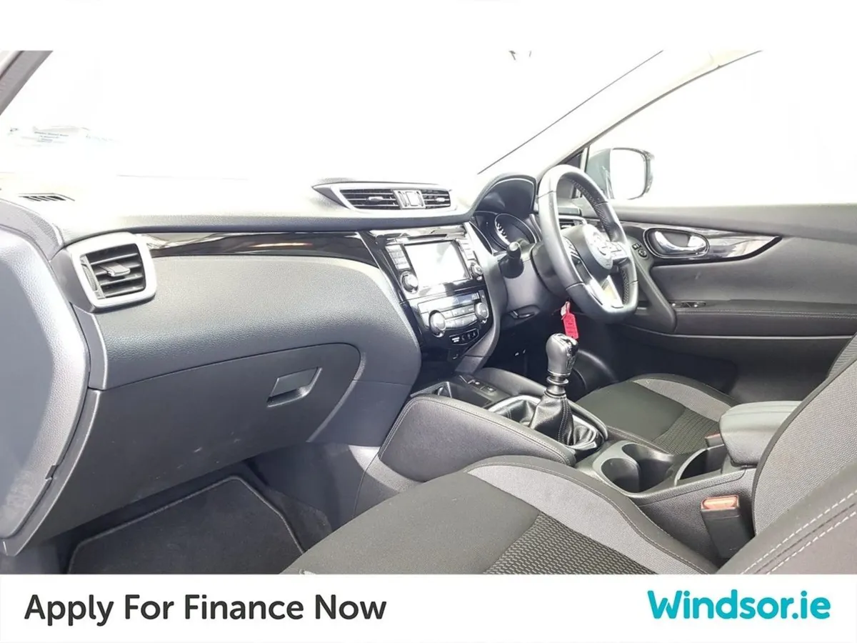 Nissan QASHQAI 1.2 PET SV - Image 4