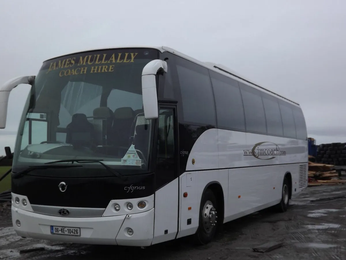 Iveco Daily Wing 24 seater 08 - Image 4