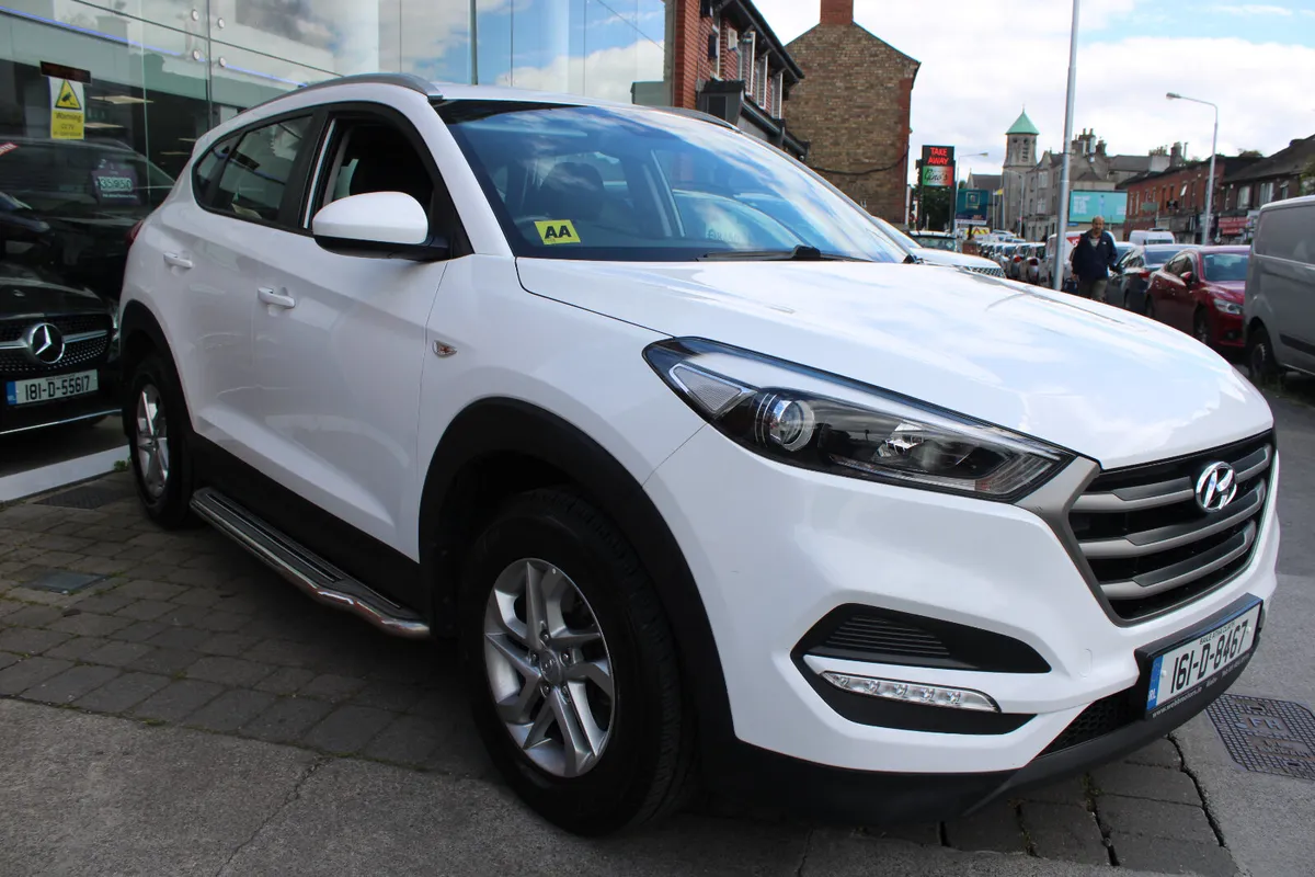 Hyundai Tucson 1.7 COMFORT 2016 - Image 2