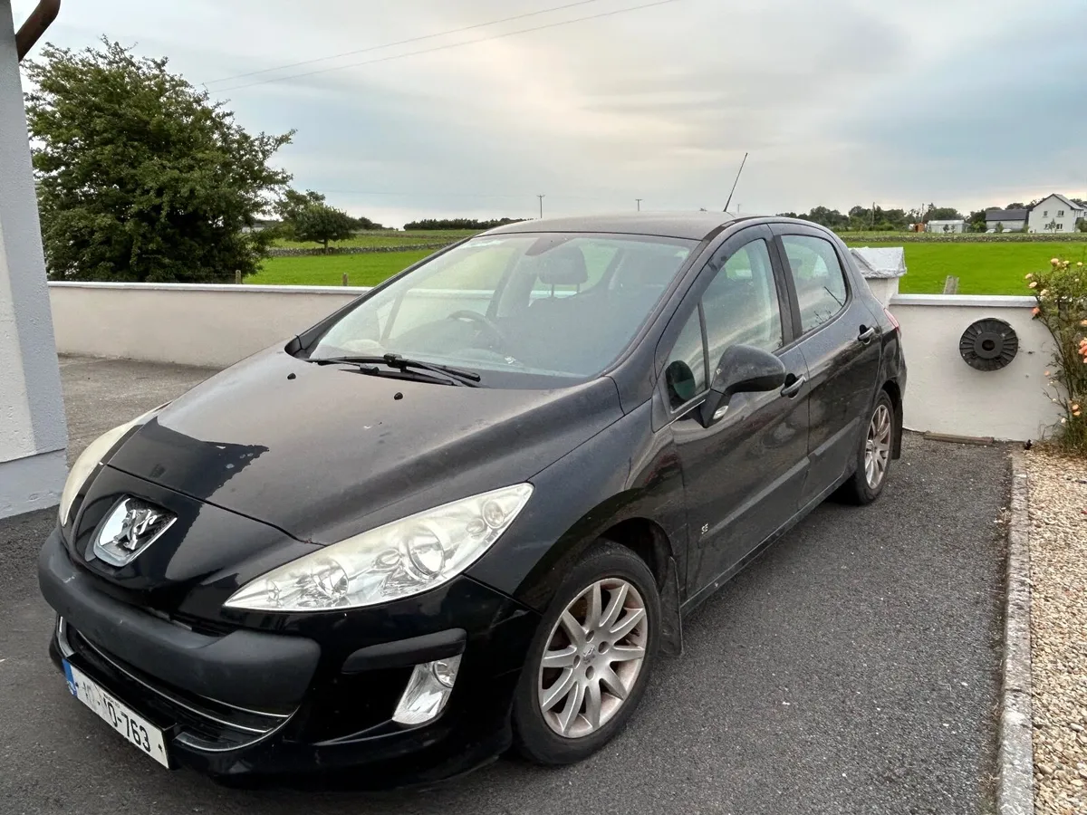 Peugeot 308 2010 - Image 2