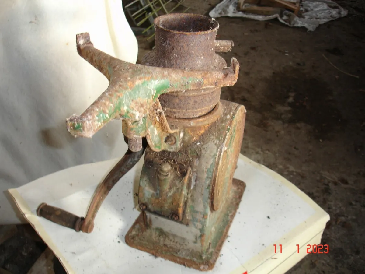 Antique Milk Seperator - Image 1