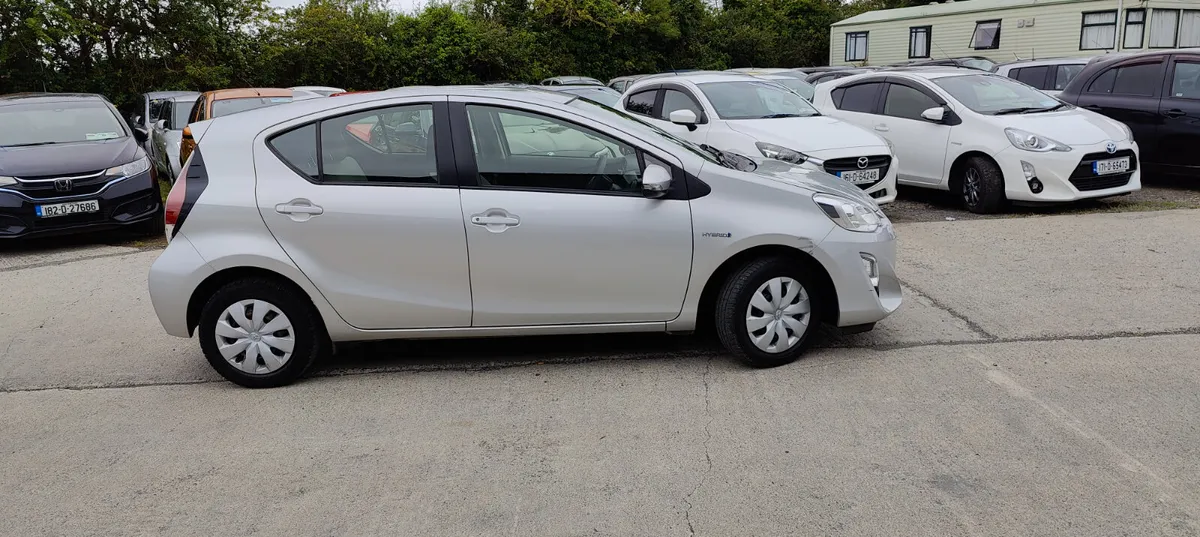 Toyota Aqua 2017 - Image 3