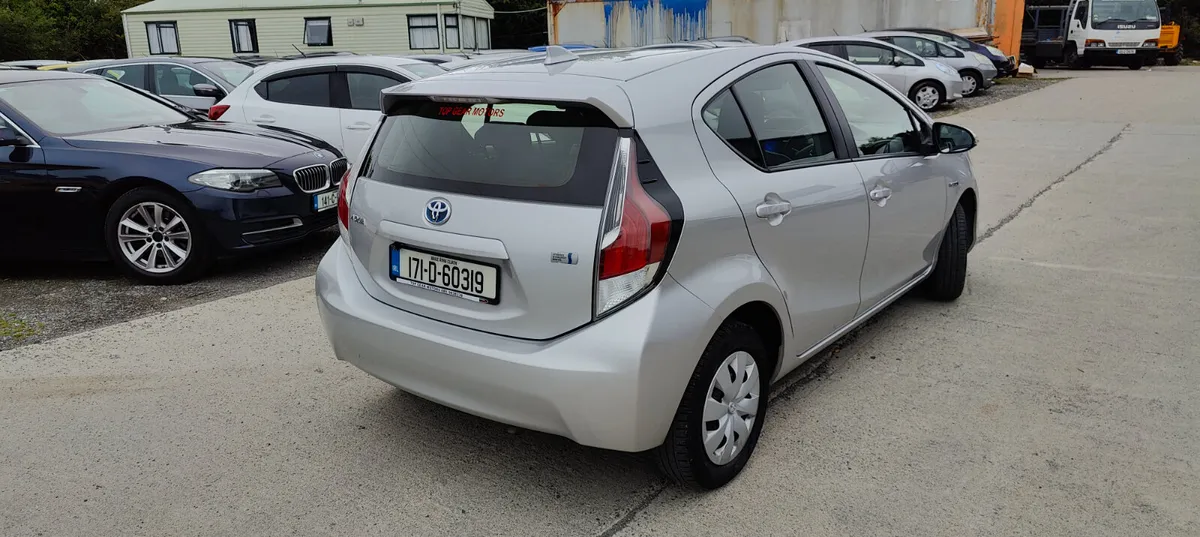 Toyota Aqua 2017 - Image 4
