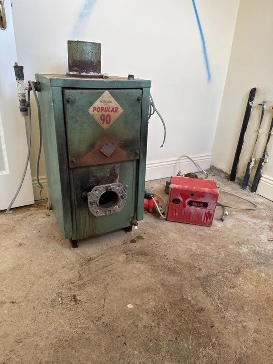 Firebird popular 90: 21-26kw Boiler, Riello burner