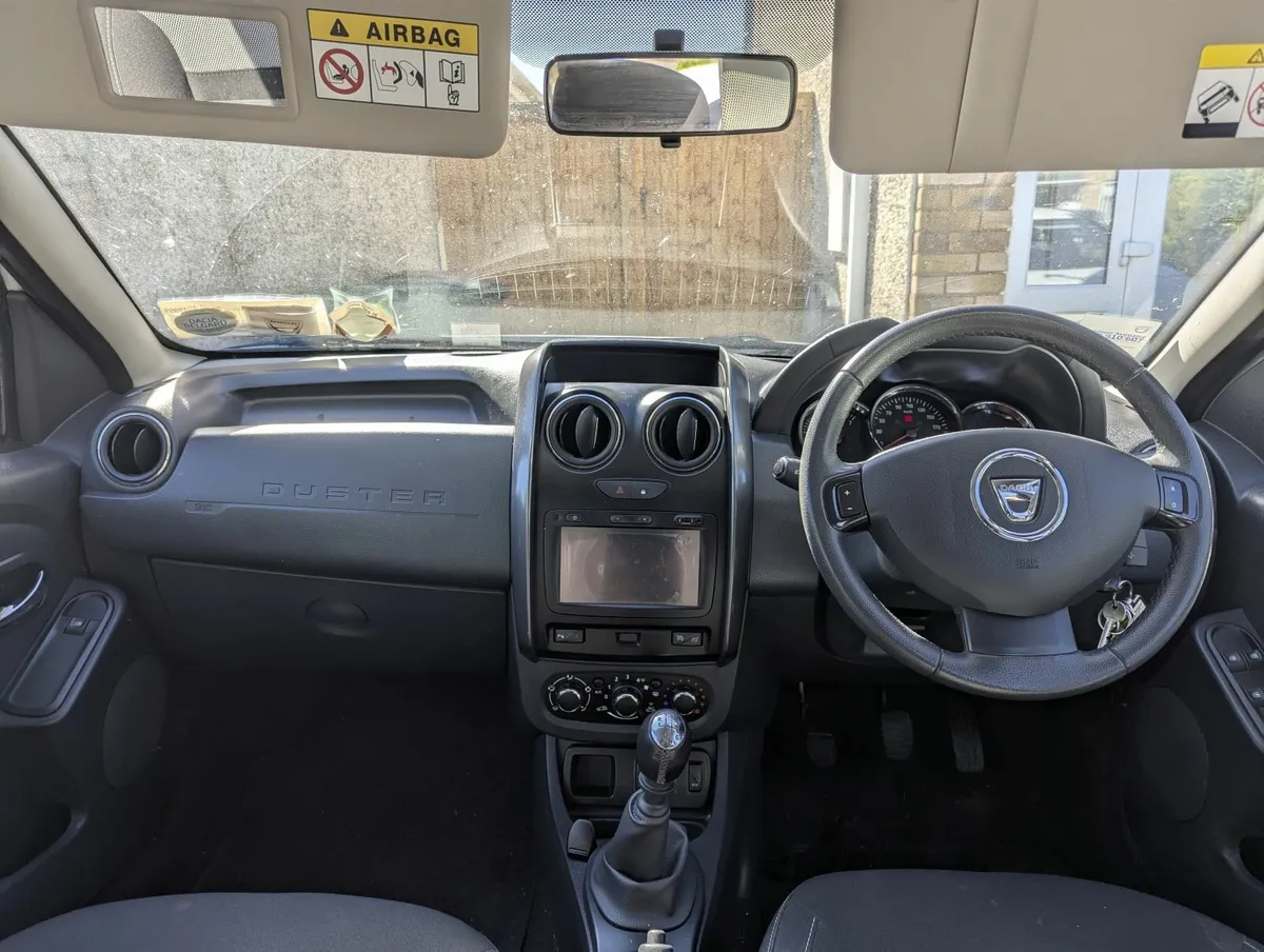 Dacia Duster 2017  *PRESTIGE VERY LOW MILEAGE* SUV - Image 4