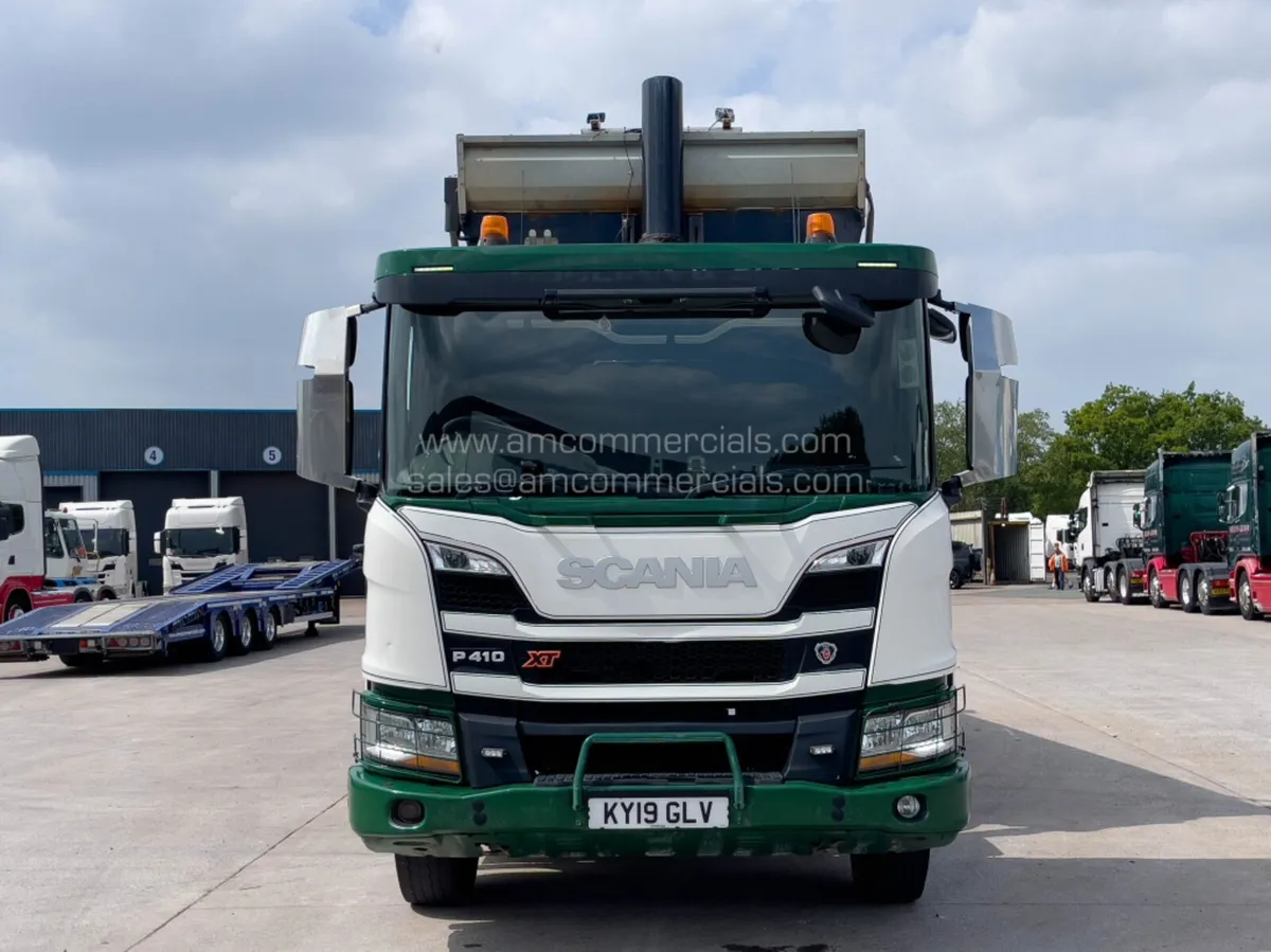 2019 (19) SCANIA P410 XT 32T TIPPER GRAB - Image 2