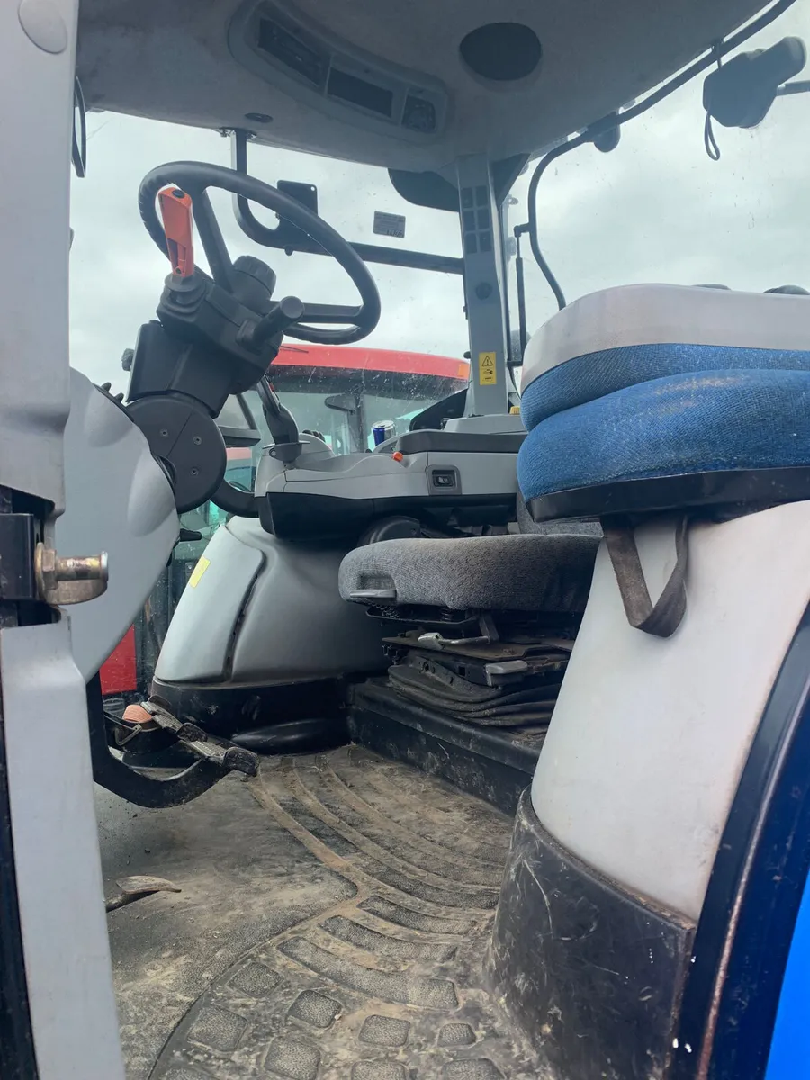 2011 New Holland T7030 Power Command - Image 3