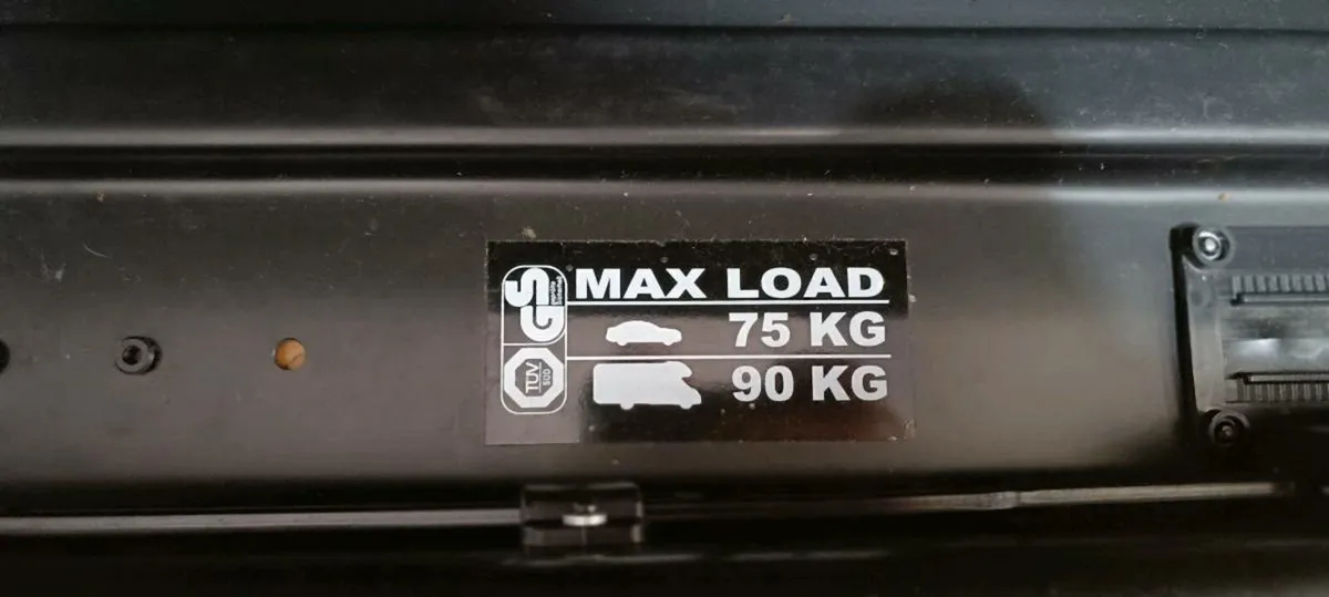Roof Box - Image 2