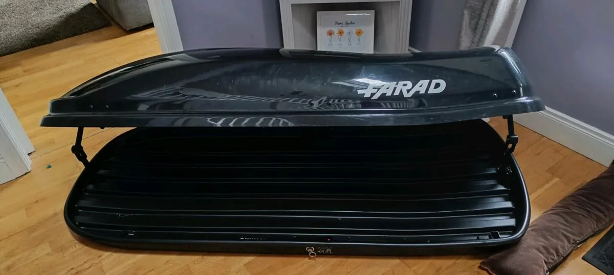 Roof Box - Image 4