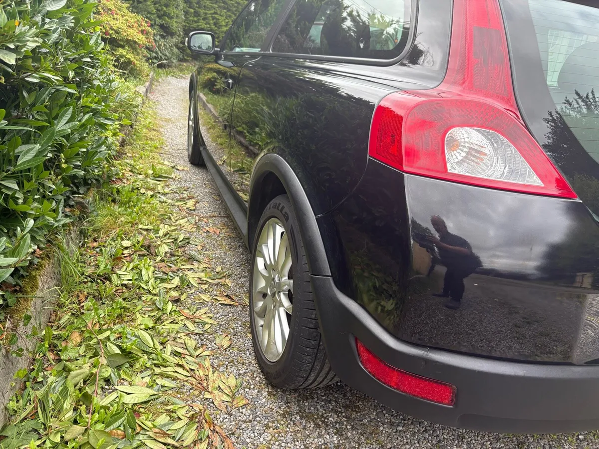 Volvo C30 08 1.8SE low mileage new NCT - Image 4