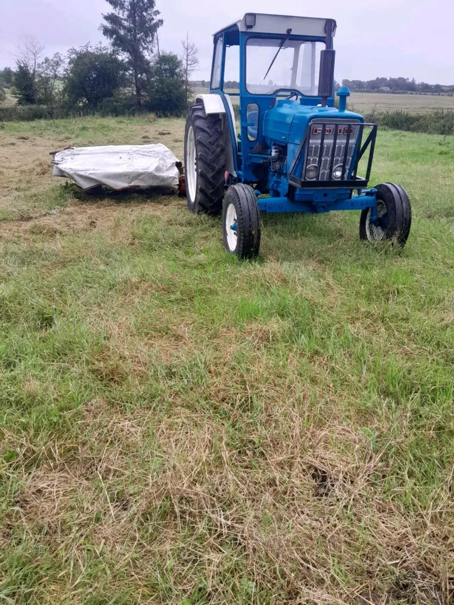 For  sale  ford  four  thousand  tractor  and kuhn - Image 1