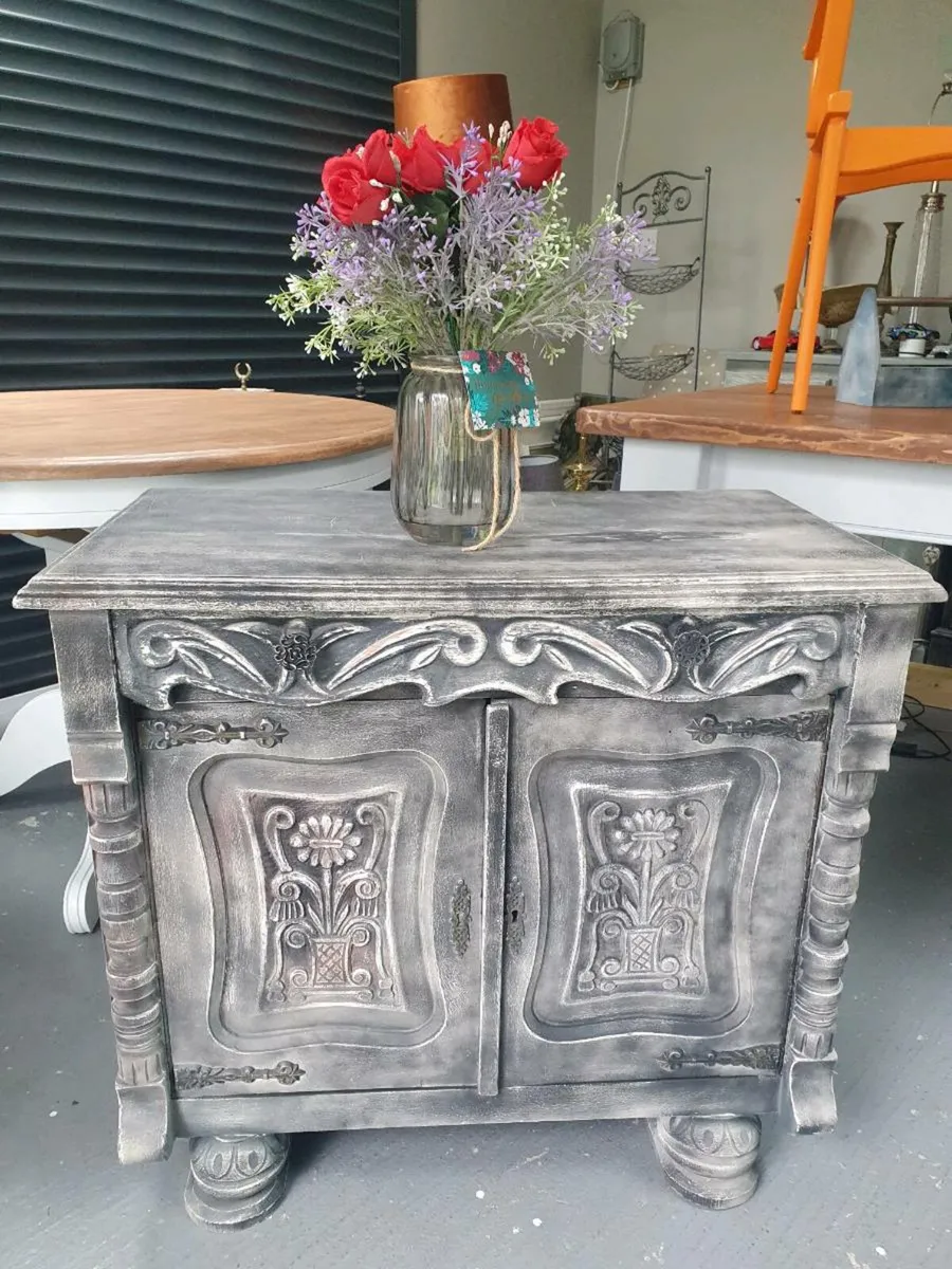 Vintage hand carved sideboard - Image 1