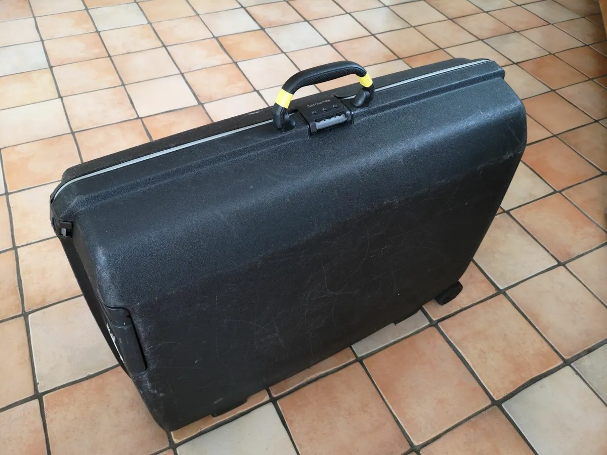 Samsonite Suitcase Hard Shell Large Pull Along - Image 1