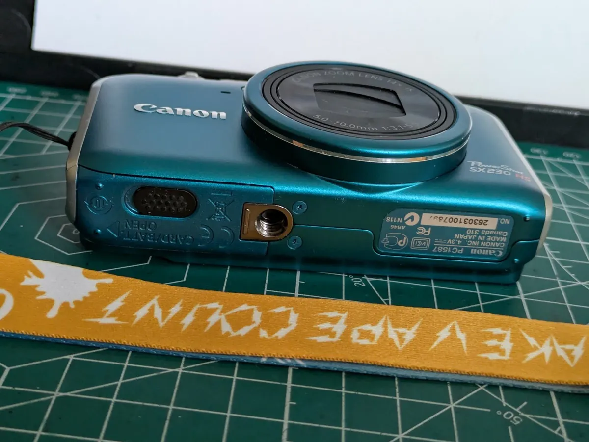 📸 Canon PowerShot SX230 digital compact camera - Image 2