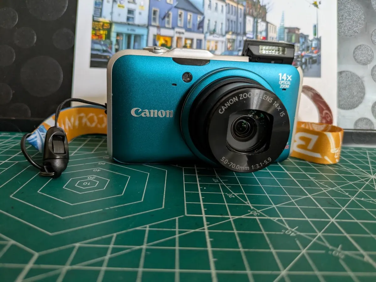 📸 Canon PowerShot SX230 digital compact camera - Image 1