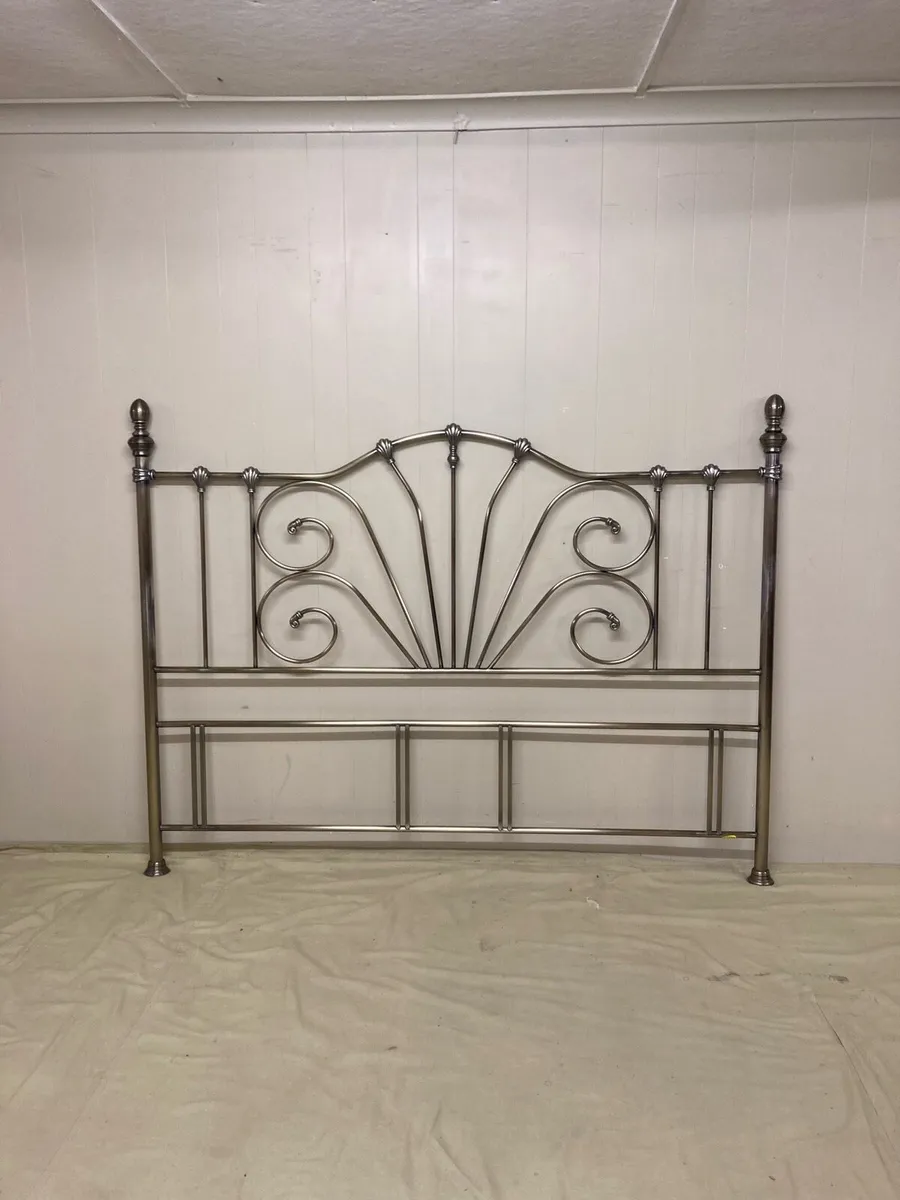 6' Headboard - Image 1