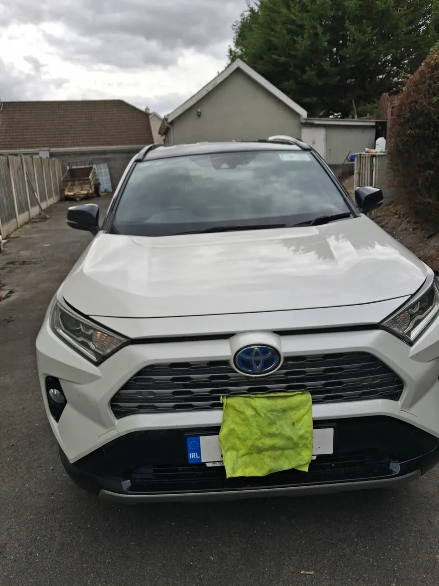 Toyota RAV4 2021 - Image 2