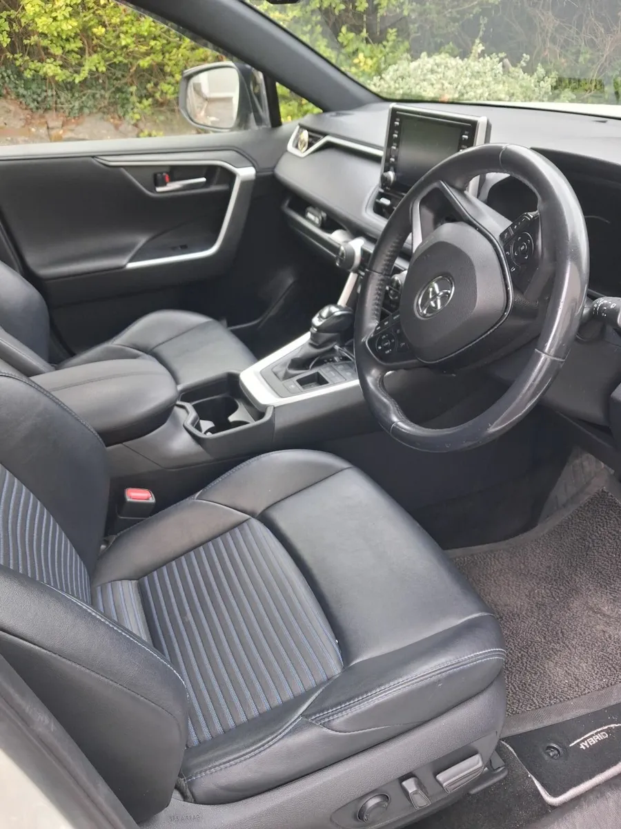 Toyota RAV4 2021 - Image 4