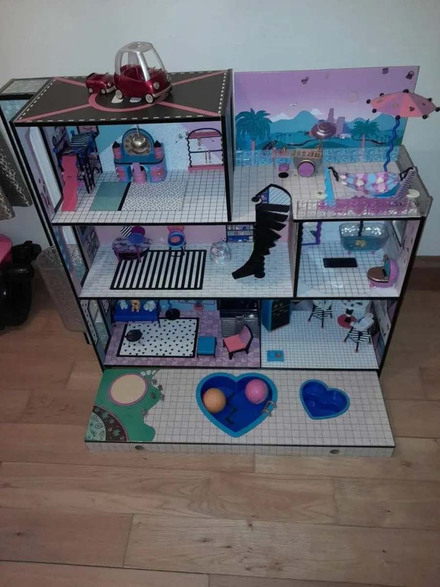 Toys - LOL House