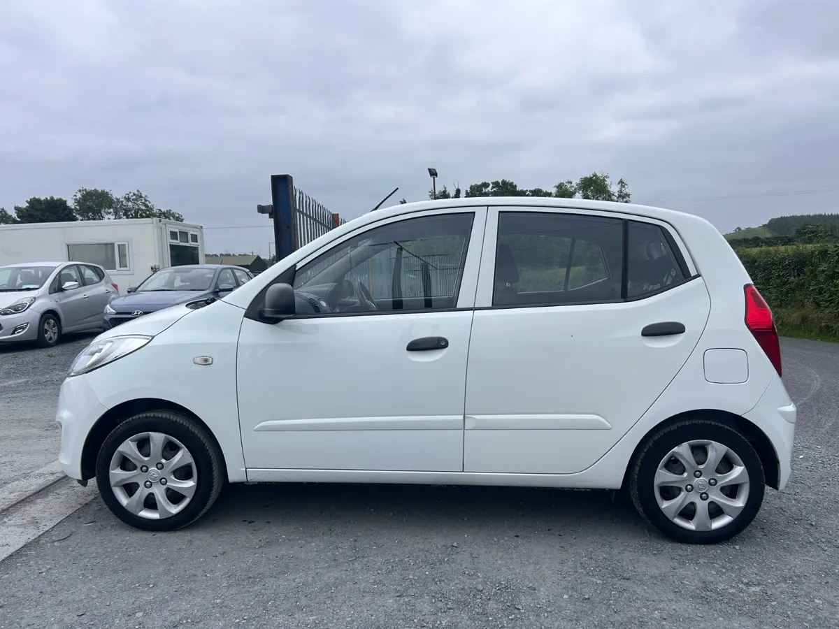 Hyundai i10 2012 1.2 petrol - Image 4
