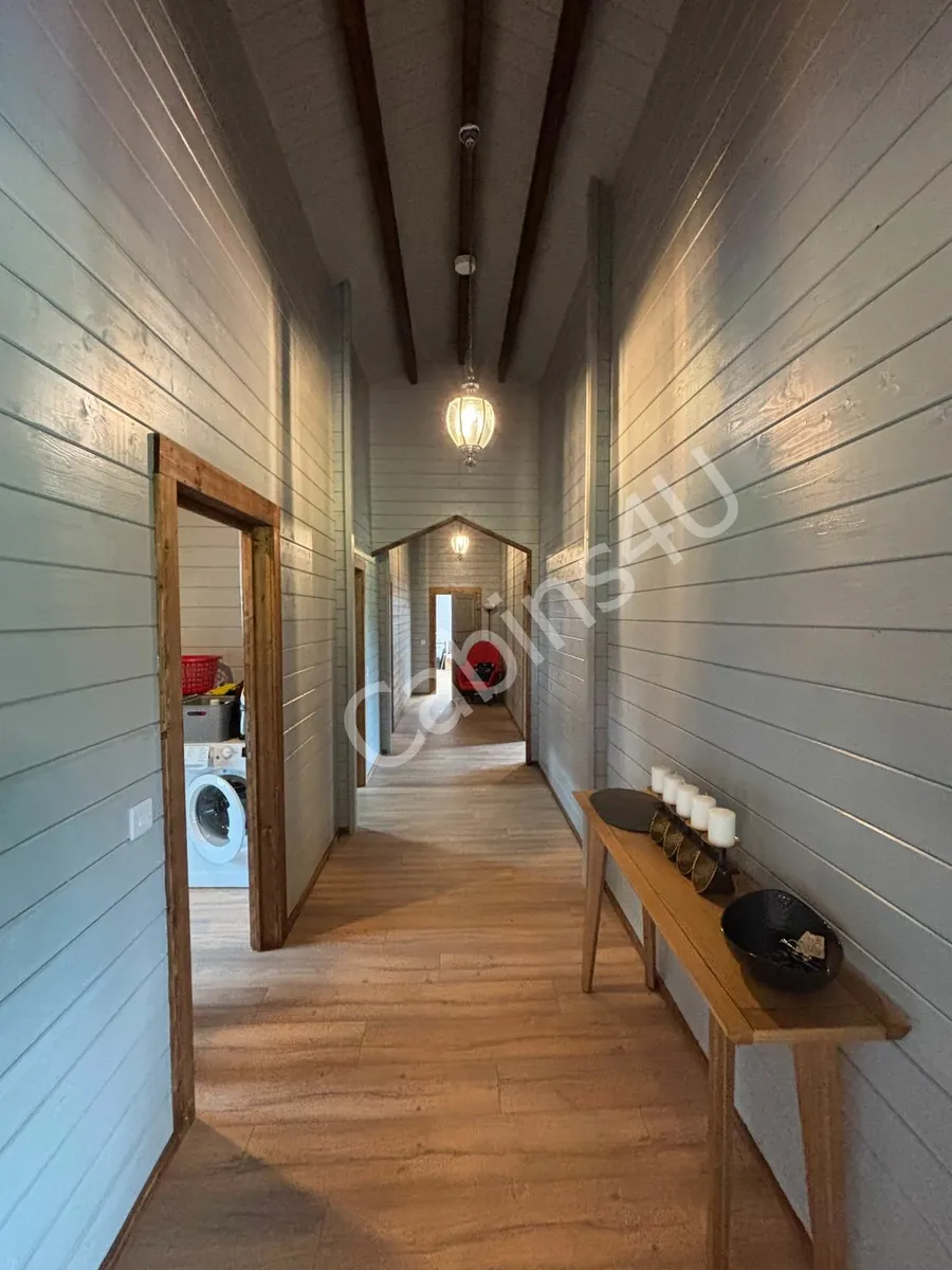 4 bedroom log cabin/timber frame home - Image 2