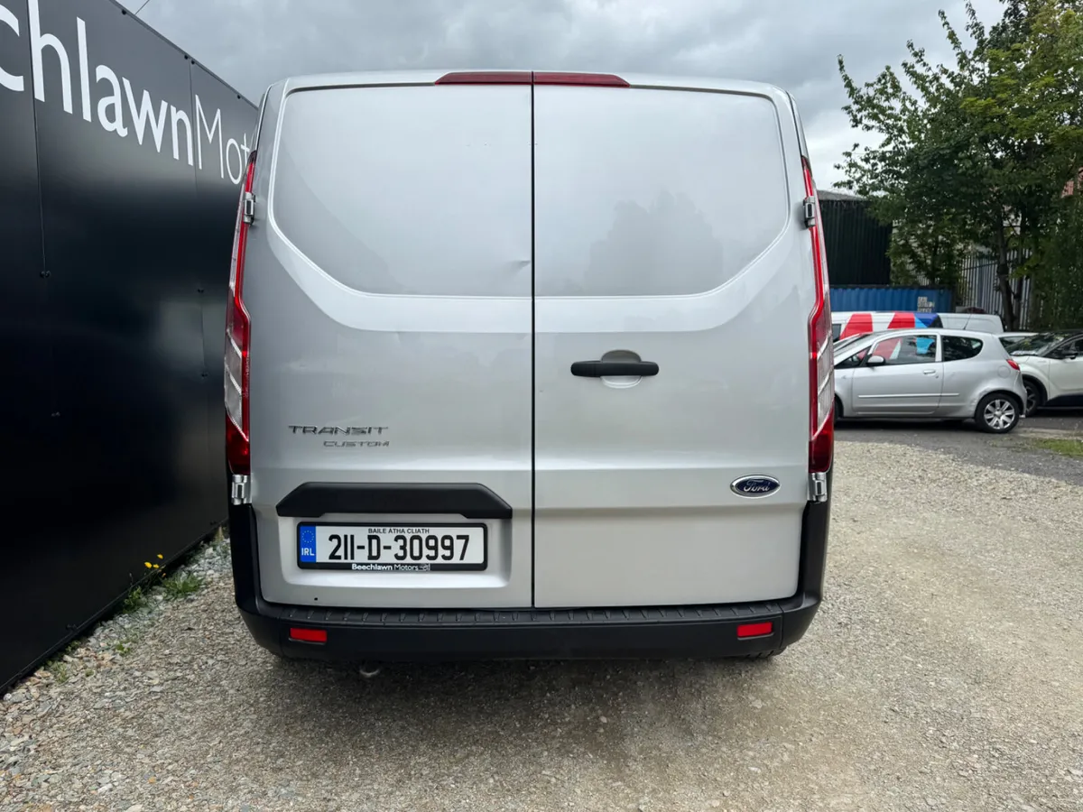 FORD TRANSIT CUSTOM 2.0 TDCI 105 PS SWB VAN - Image 4