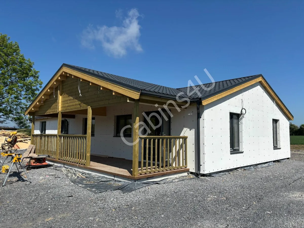 4 bedroom log cabin - Image 1
