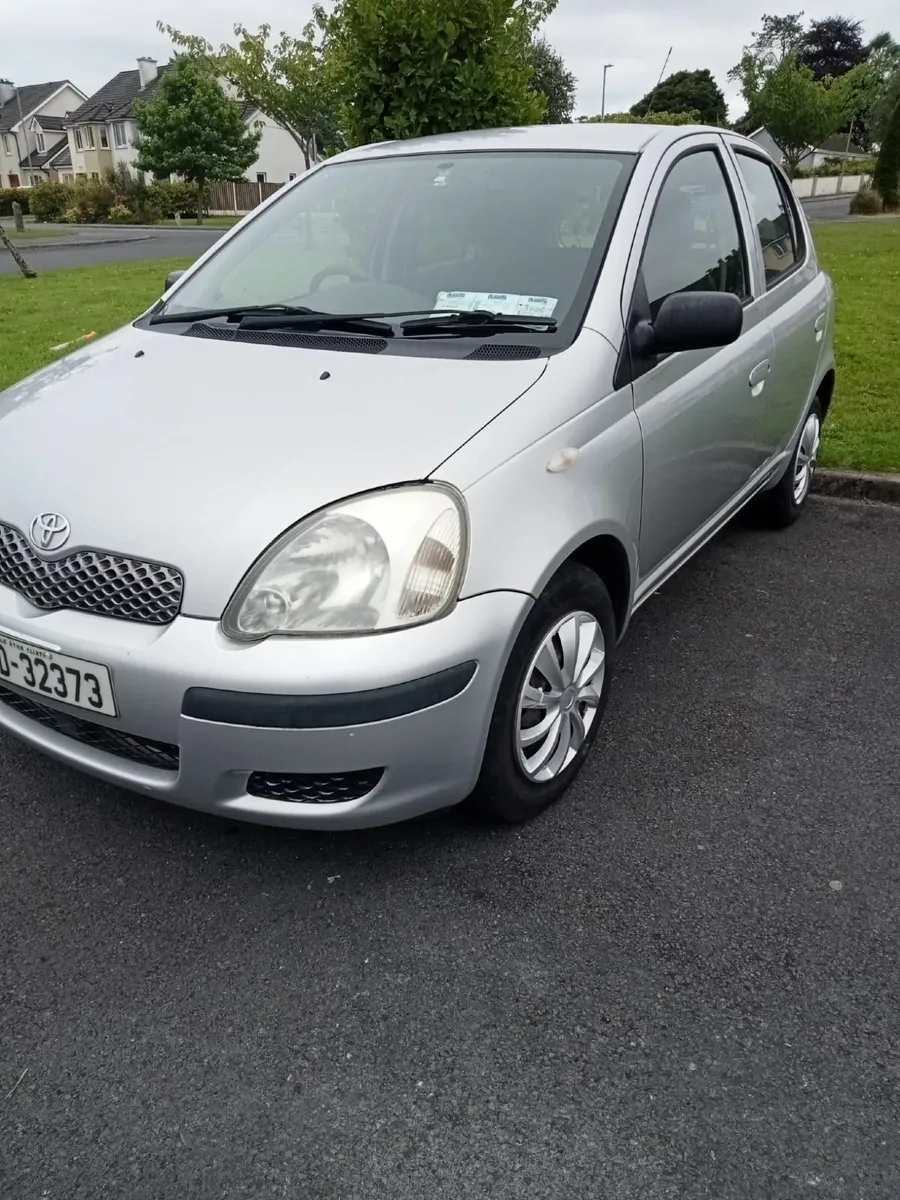 Toyota Yaris 2005 - Image 1