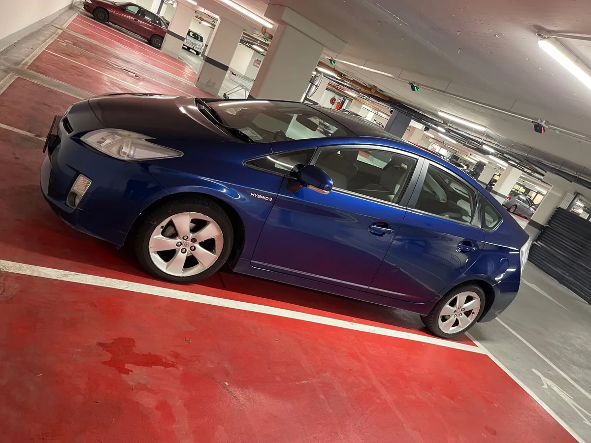 Toyota Prius 2010 - Image 4