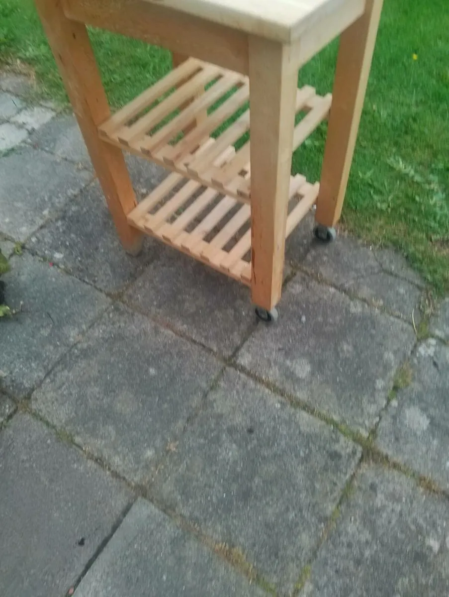 Butchers block on wheels - Image 2