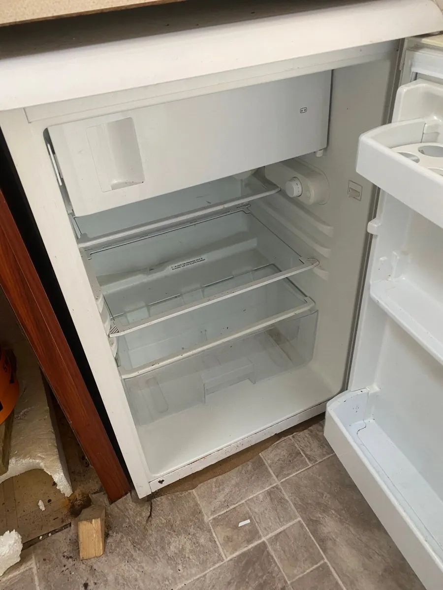 Fridge - Image 3