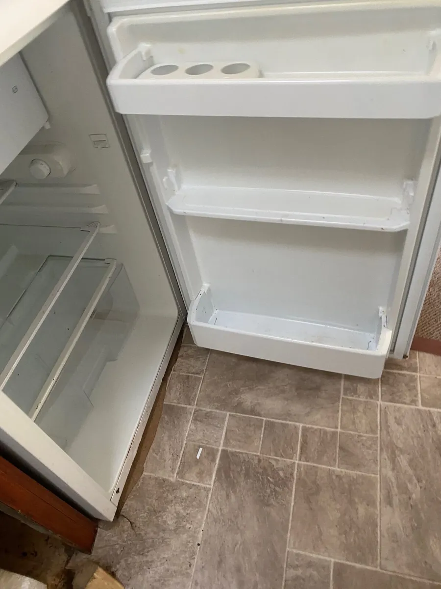Fridge - Image 4