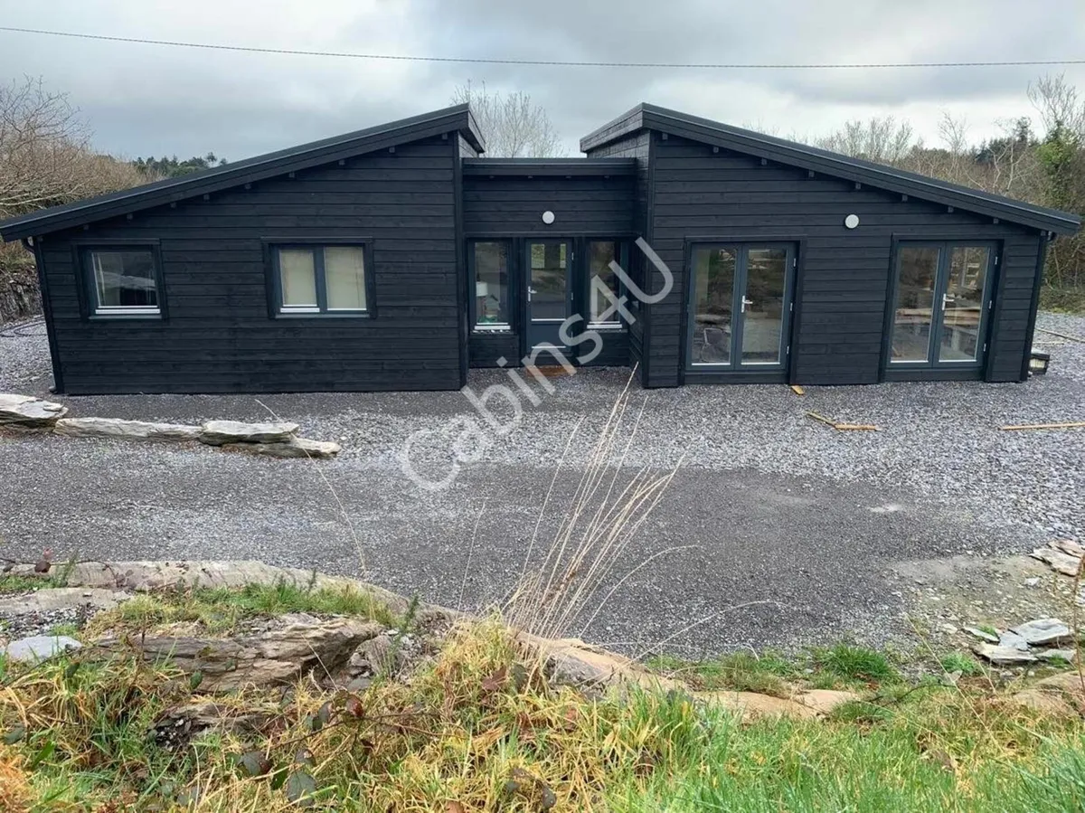 3 bedroom log cabin - Image 1
