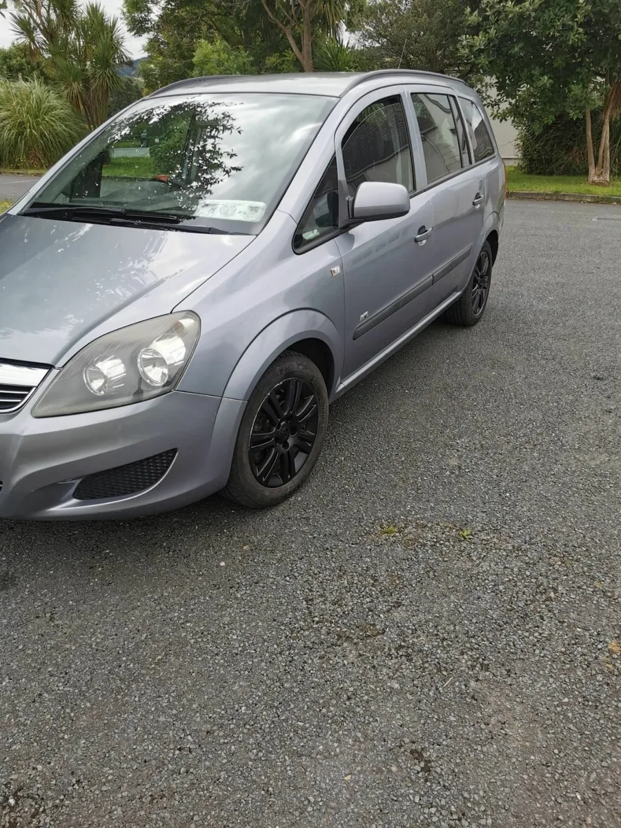 Opel Zafira 2010, 1.8 petrol, auto, Nct 8/20266 - Image 2
