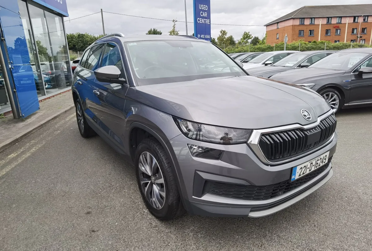 SKODA KODIAQ 2.0TDI AMBITION DSG AUTO **7 SEATER** - Image 3
