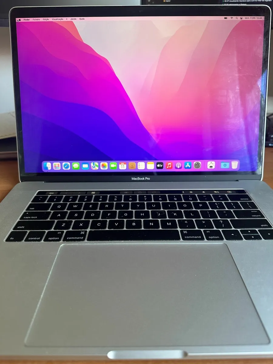 MacBook Pro 15" (2016) – i7 / 16GB RAM / 512GB SSD - Image 4