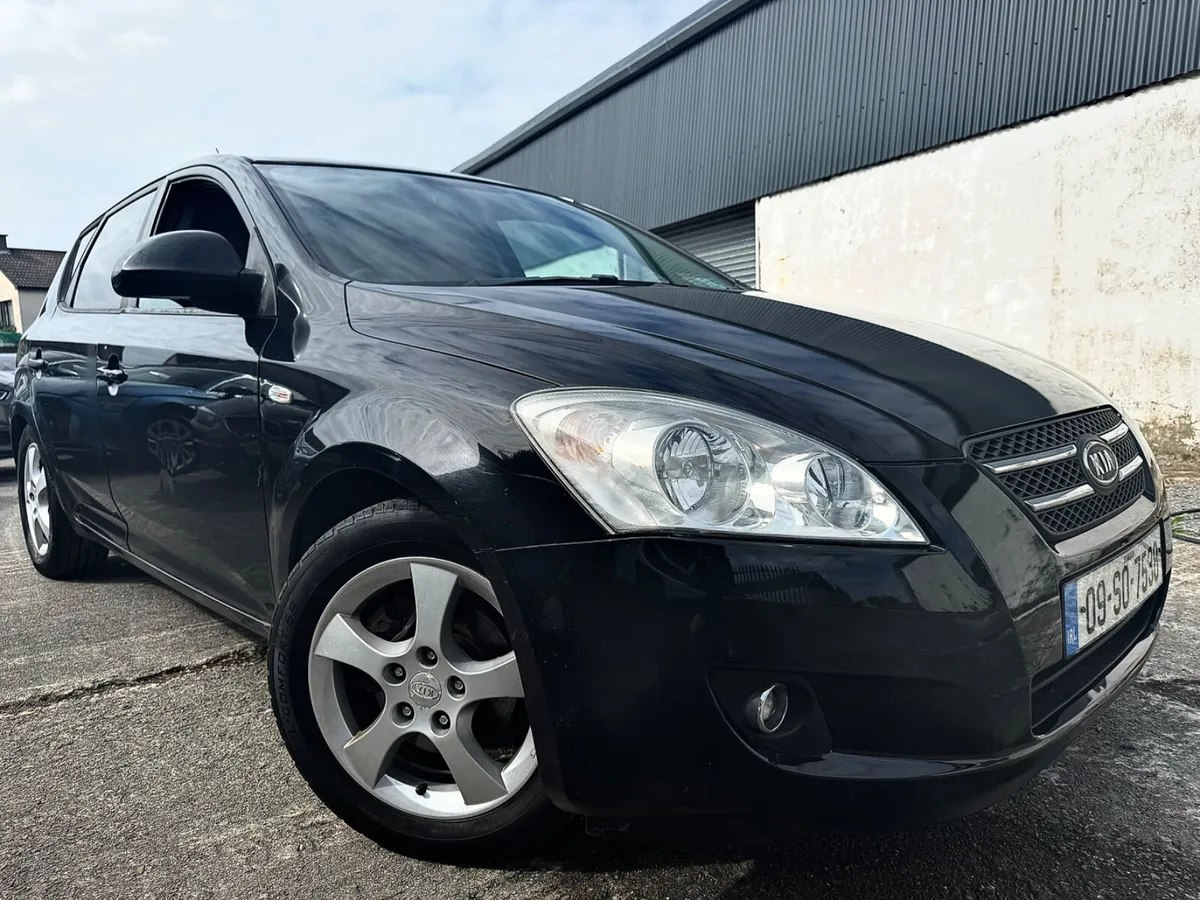 Kia Ceed 2009 - Image 1
