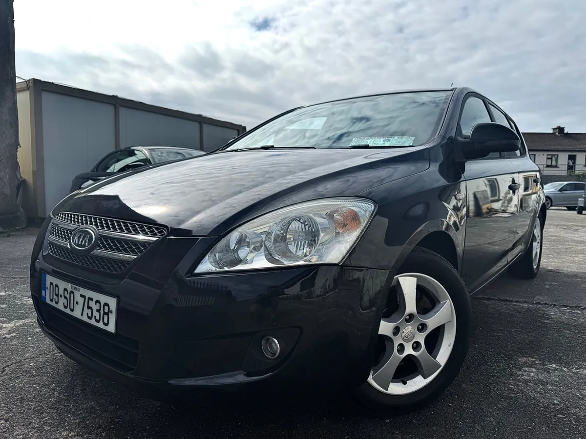 Kia Ceed 2009 - Image 2
