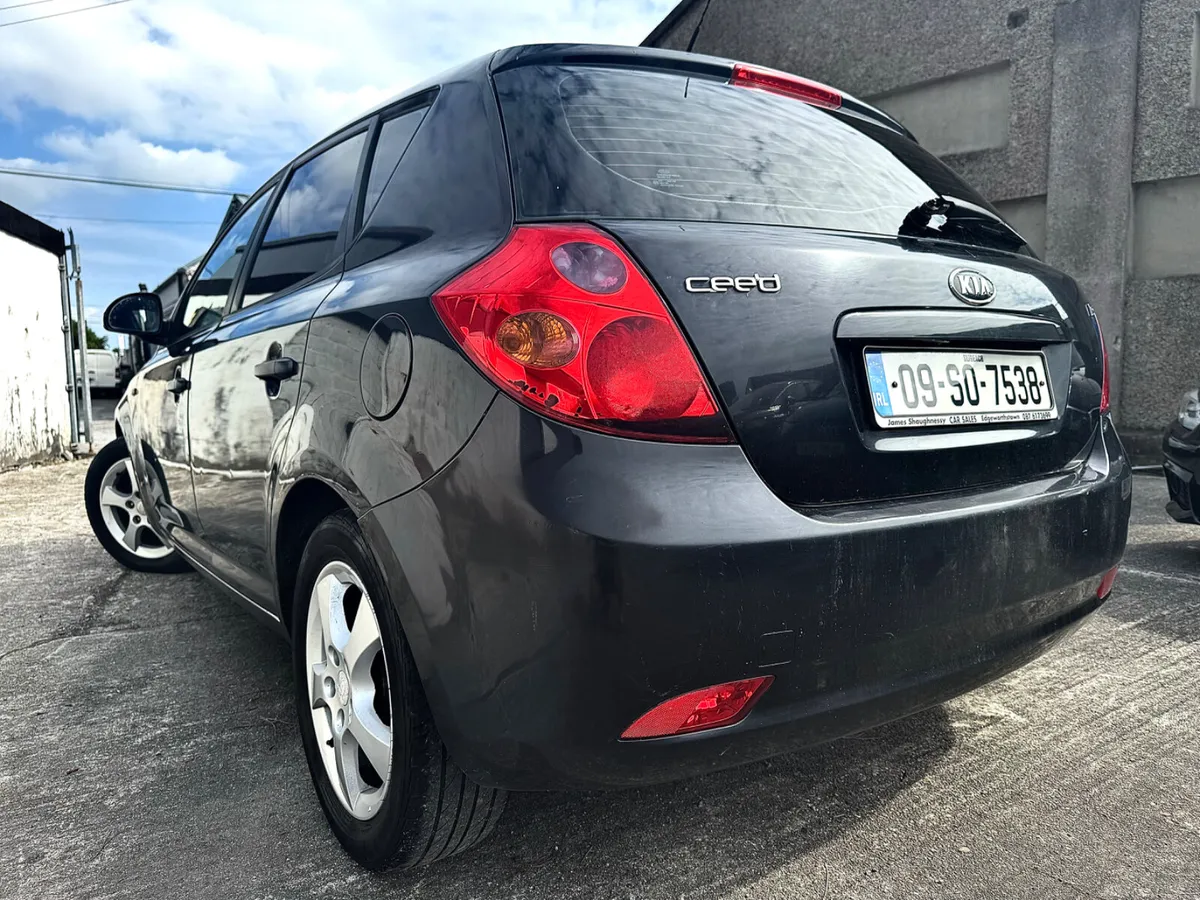 Kia Ceed 2009 - Image 3