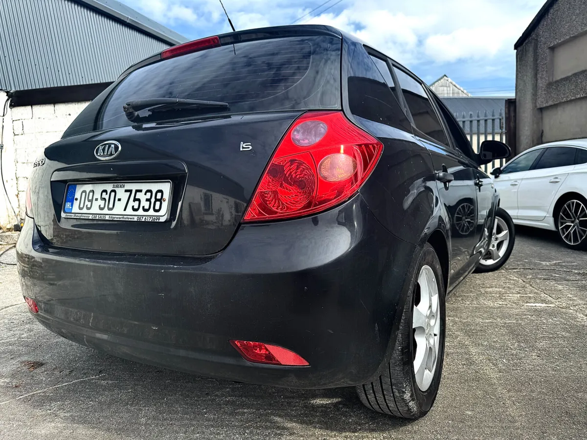 Kia Ceed 2009 - Image 4