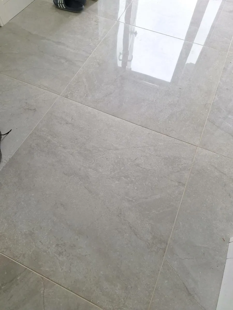 Floor Tiles - 16sqm - Image 2
